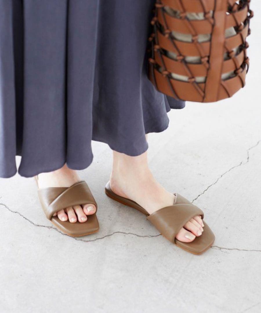 VINILOブラウン フラット トング サンダル 37 VINILOブラウン フラット トング サンダル 37