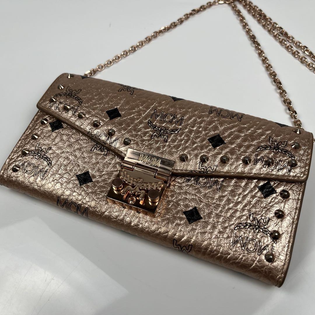 MCM ヴィセトス チェーンショルダー 長財布 MCM エム シー ヴィセトス ロゴグラム ゴールド金具 チェーン