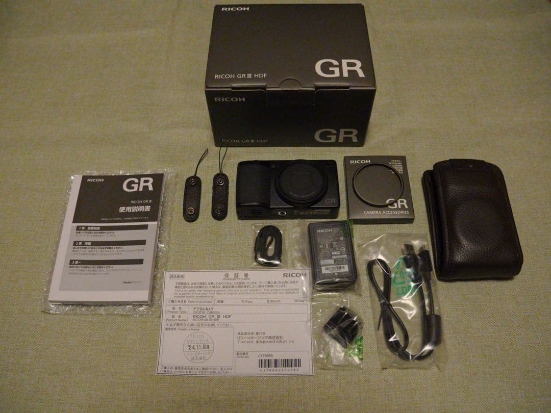 RICOH GR Ⅲ HDF（アクセサリーおまけ多数）