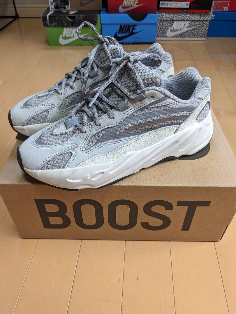 YEEZY BOOST 700V2 static 画像1