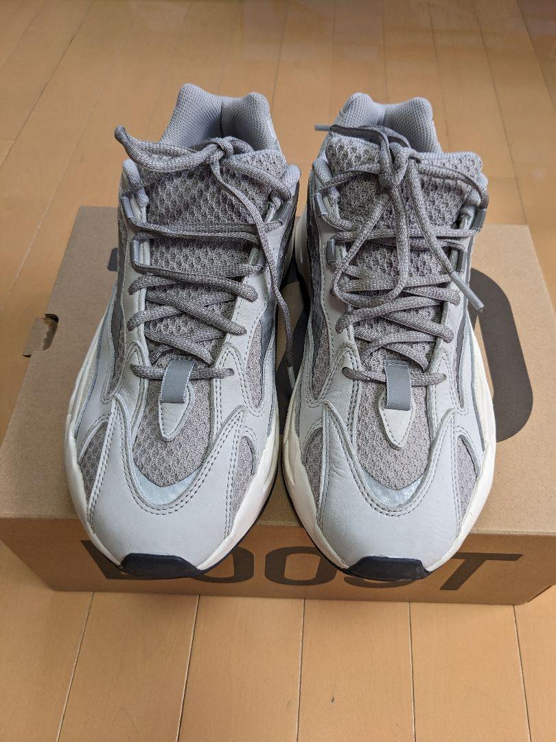 YEEZY BOOST 700V2 static 画像3