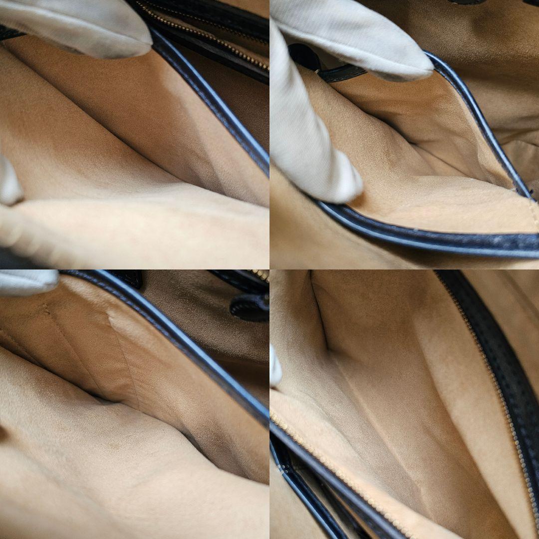 ネイビー