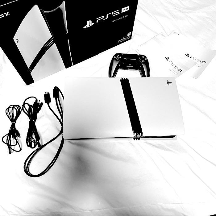 PS5 Pro 本体 シルバーコントローラー 箱 説明書付き