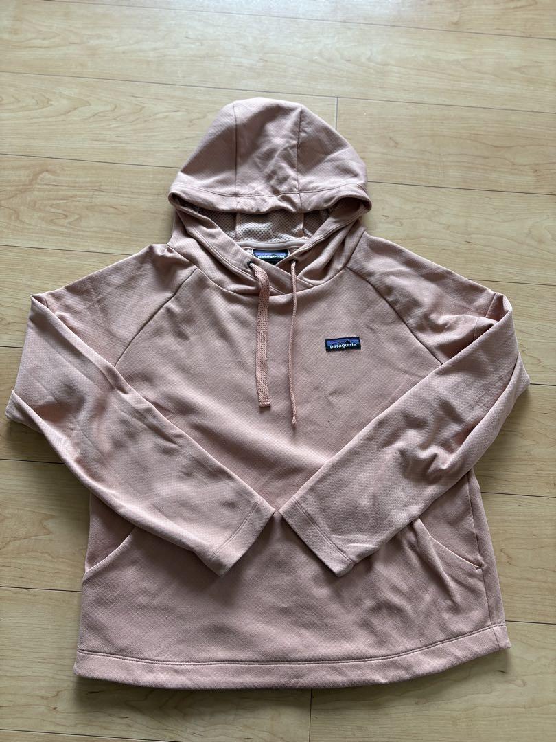 Patagonia サーモンピンクパーカー