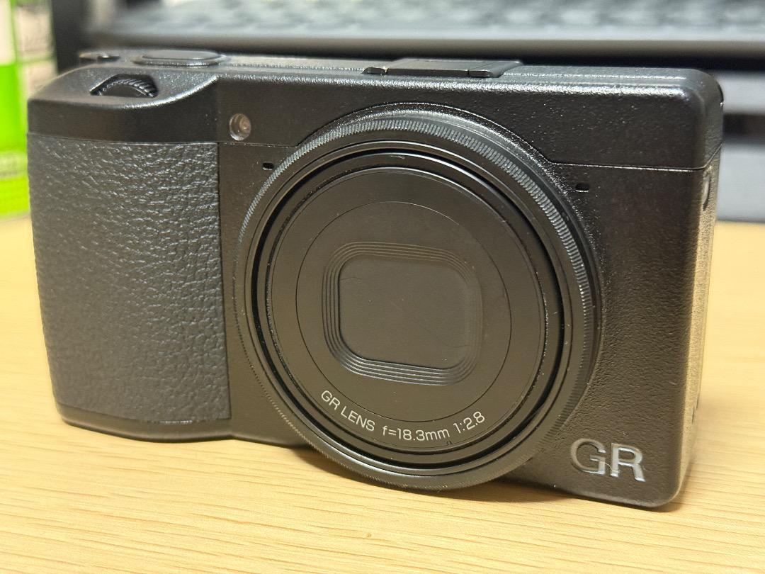 [美品] RICOH GR III (おまけ付き)