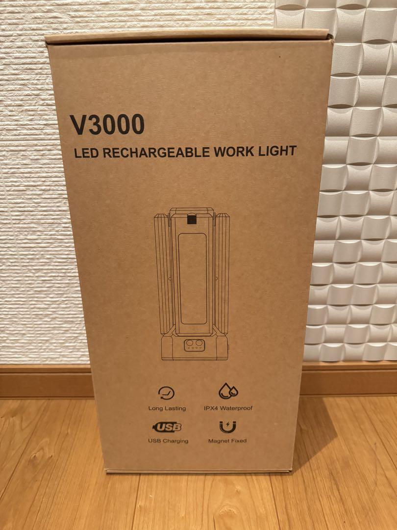 アルミニウム製ケース LED 投光器　9000lm 超高輝度・USB 充電式