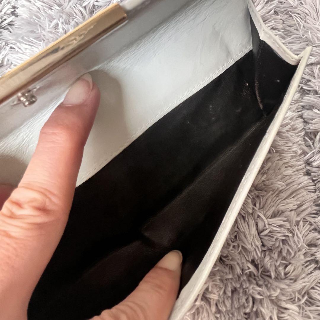 美品✨GUCCI 長財布　シマ　Wホック ロゴプレート　ホワイト　レディース