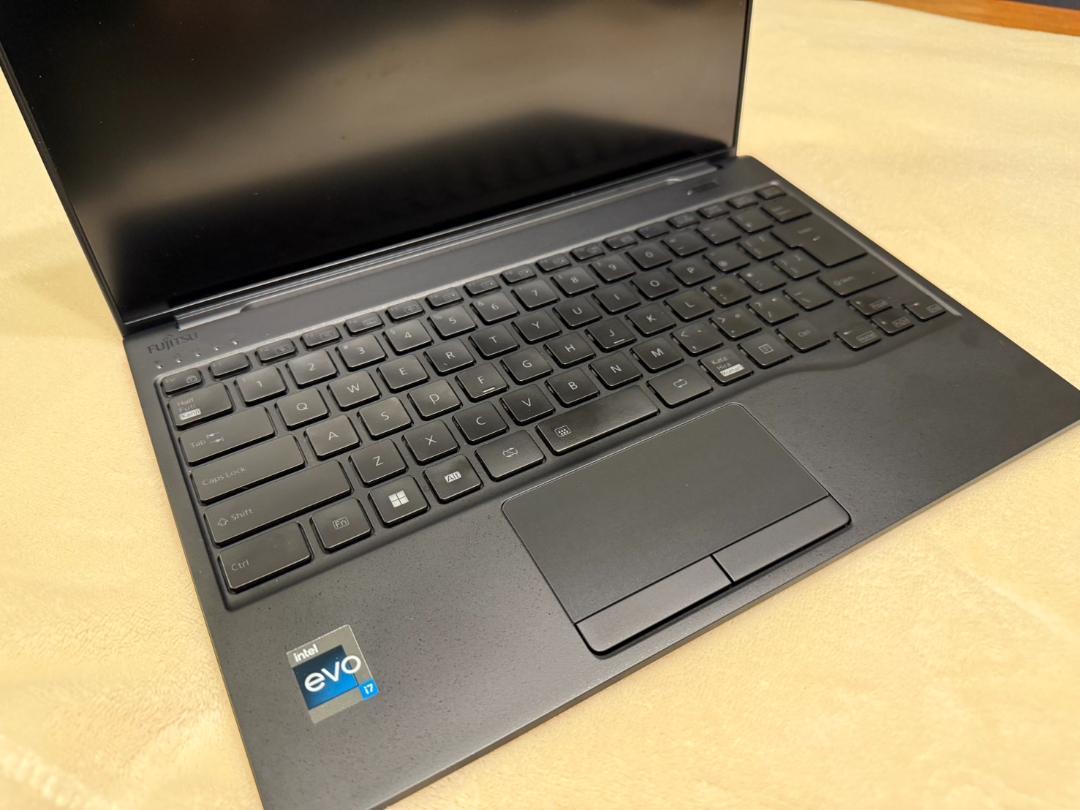 富士通 LIFEBOOK WU4/H1 Corei7メモリ32GB SSD2TB