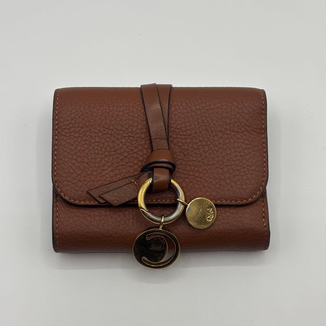 Chloe クロエ アルファベット 三つ折り財布 ブラウン トリフォールド