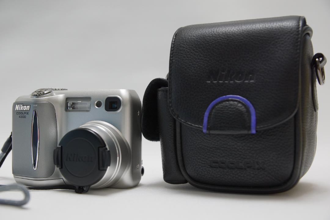 美品 ニコン Nikon COOLPIX 4300 + 純正ソフトケース 美品 ニコン Nikon COOLPIX 4300 + 純正ソフトケース - メルカリ