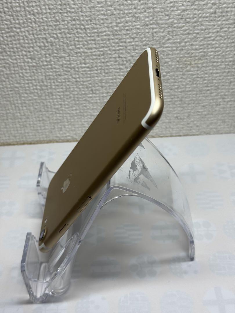 iPhone 7 ゴールド128GB 本体
