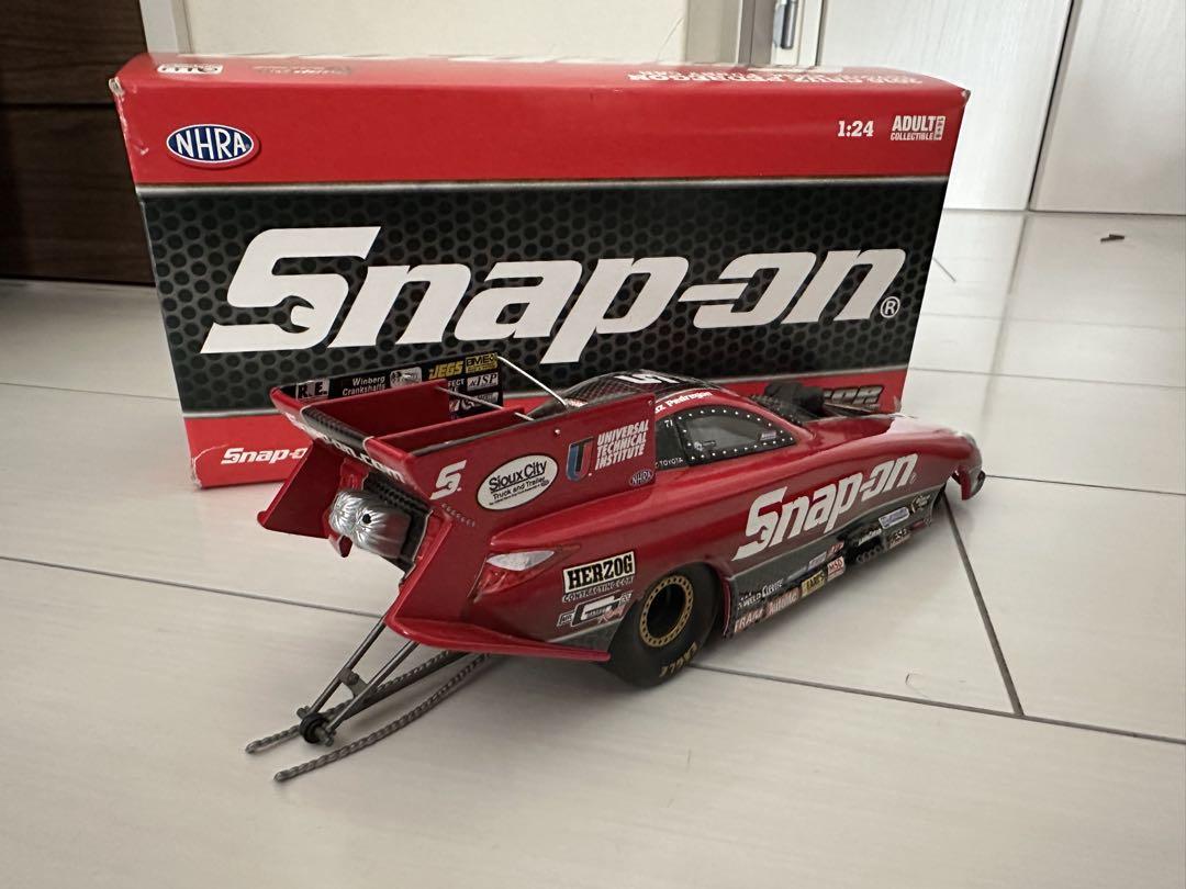 スナップオンレーシング　トヨタファニーカーダイキャスト　1/24