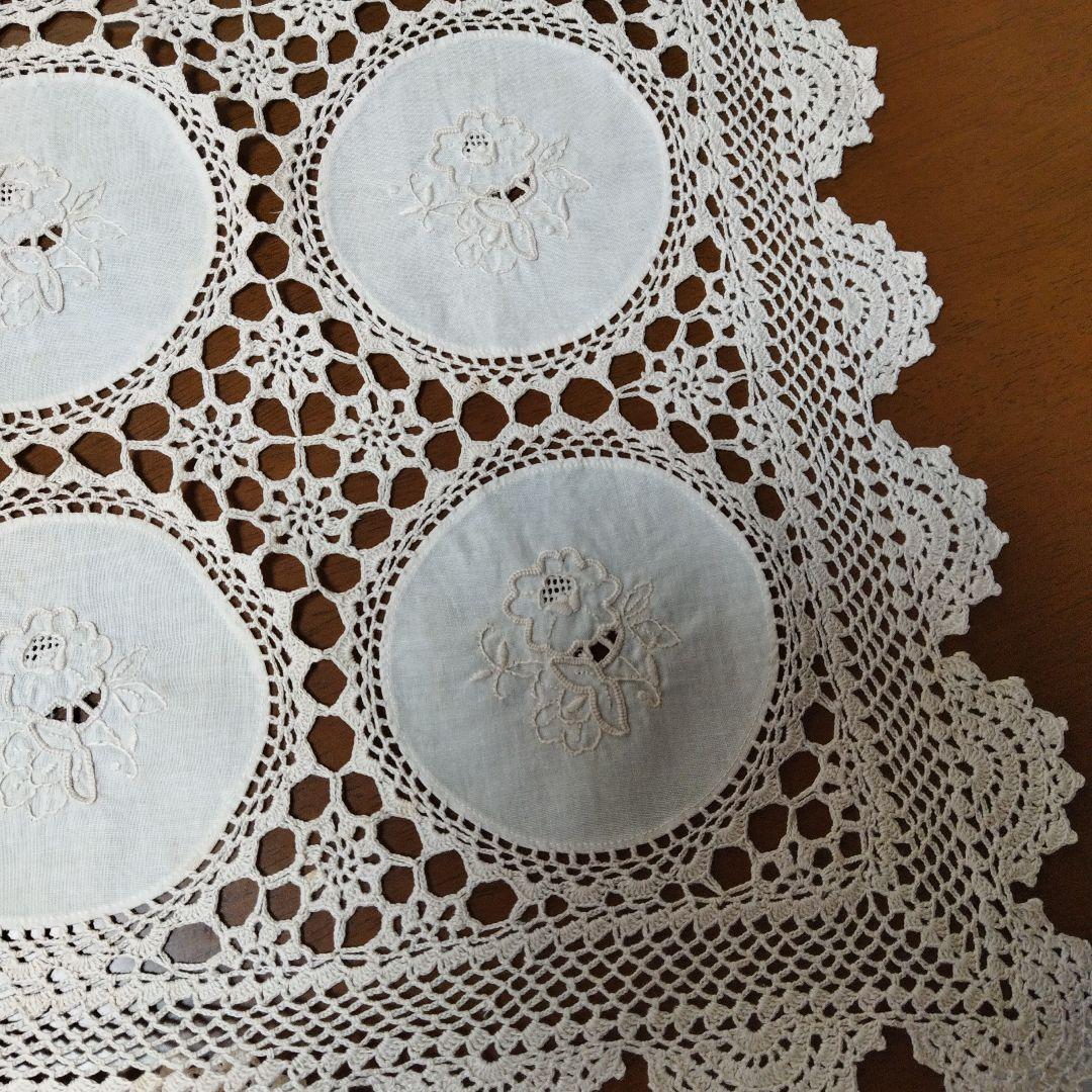 ヴィンテージレース刺繍テーブルクロス　ナプキン付き　エクリュ色