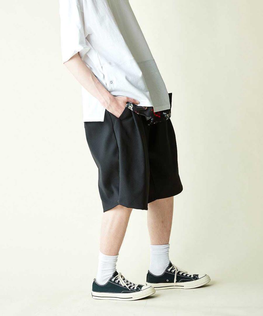 レアセル　Solotex Button Tuck Short Pants