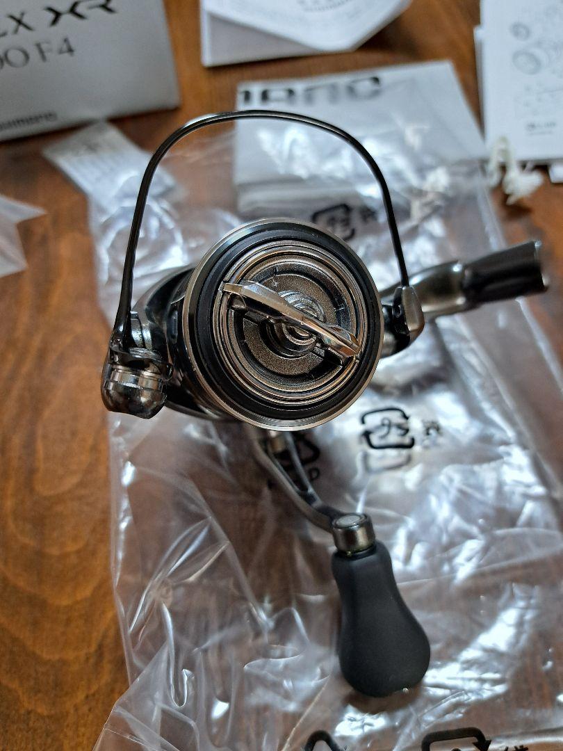 シマノ　21 コンプレックス XR c2000 F4　ゴメクサス　リールスタンド