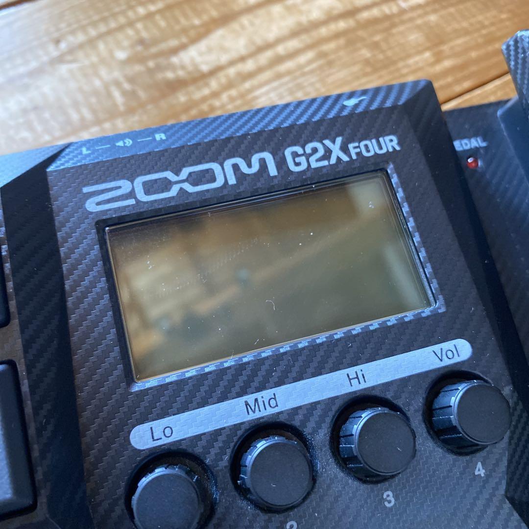 ZOOM G2X FOUR ギター　マルチエフェクター　ズーム