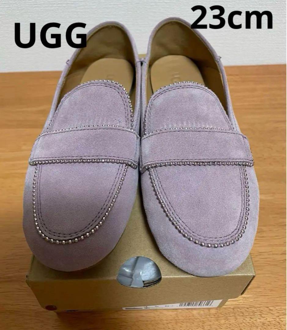 美品 UGG モカシン スリッポン JORJA TS STUDS - メルカリ