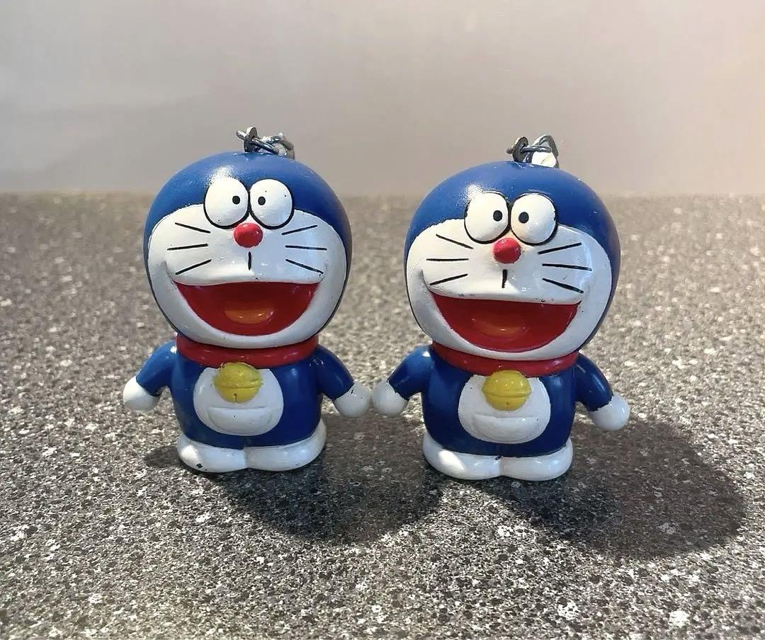 レトロ　ドラえもん　キーホルダー 2個セット レア！】昭和レトロ ドラえもん キーホルダー 2個セット - メルカリ