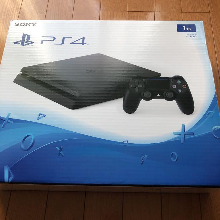 公式】 PlayStation®4 ジェット・ブラック 1TB CUH-2000BB01