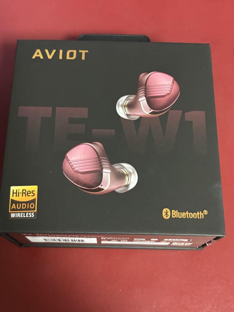AVIOT ワイヤレスイヤホン　TE-W1-RD