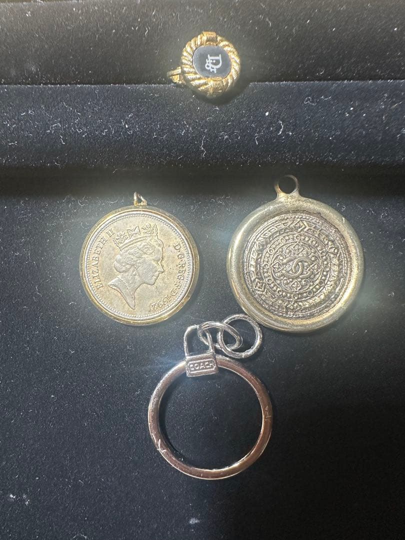 遺品整理 コイン イヤリング トップ 他傷や汚れあり