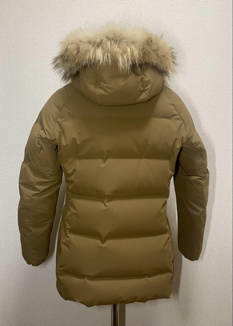 デサント DESCENTE 水沢ダウン Mサイズ キャメルブラウン