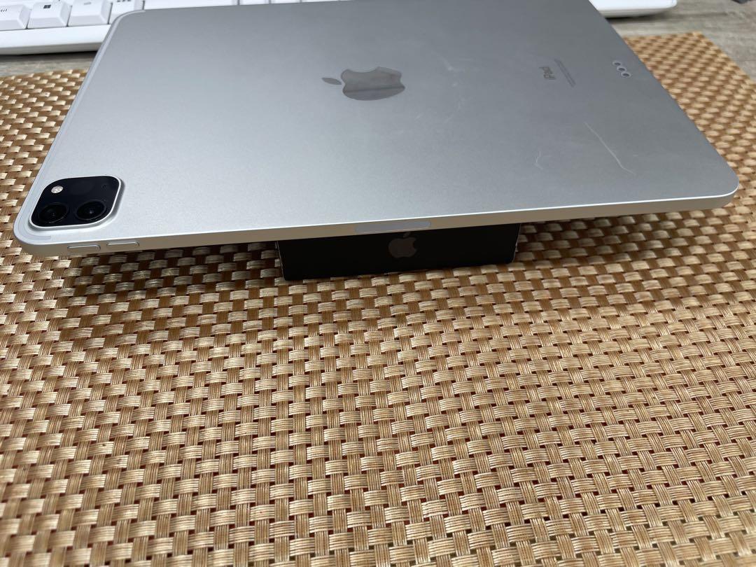 iPad Pro 11 第3世代 128 GB シルバーSIMフリー【1750】