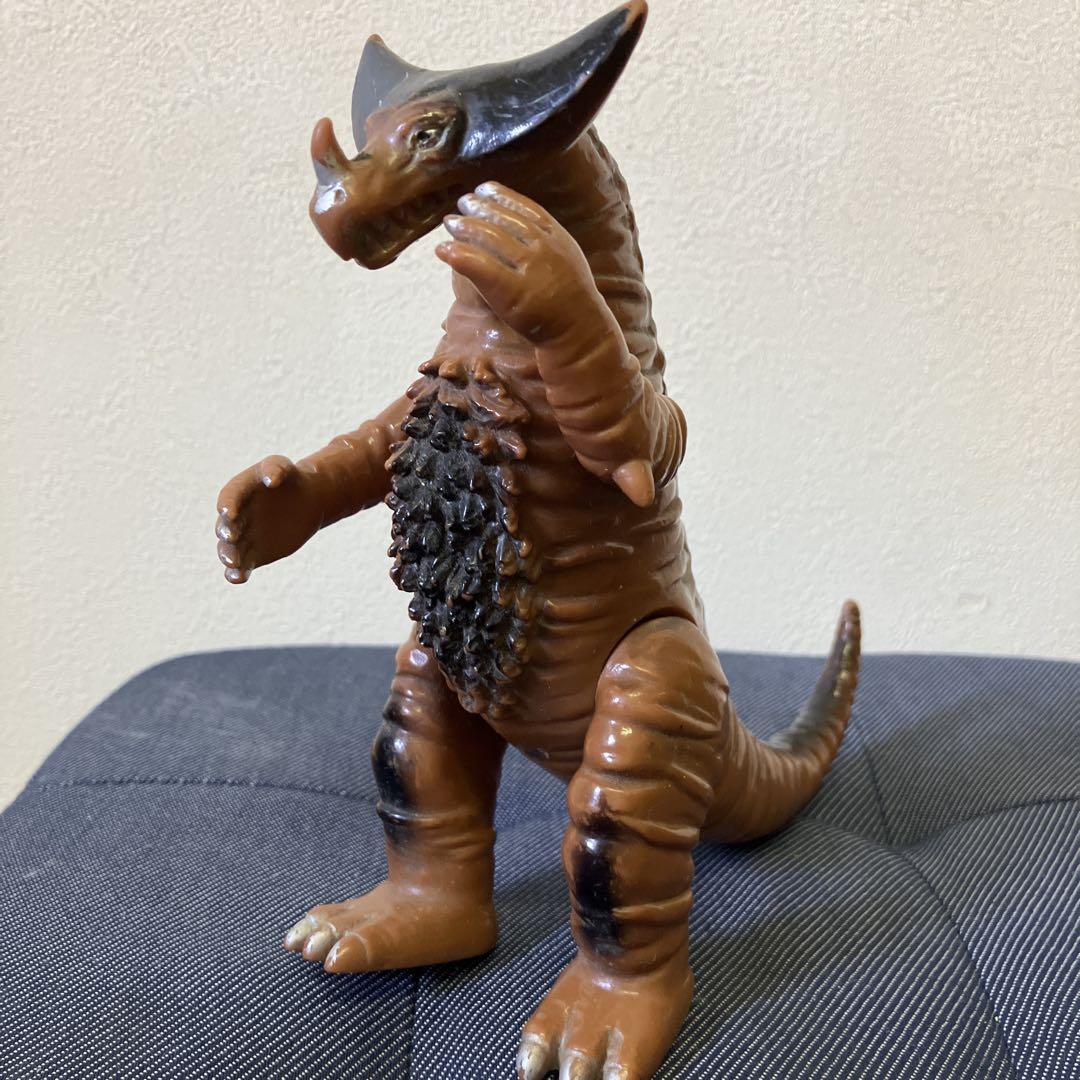 ジャンク　フィギュア　シーボーズ　ウルトラ怪獣　パーツ欠品　写真が全て ウルトラ怪獣 シーボーズ 3体セット - メルカリ