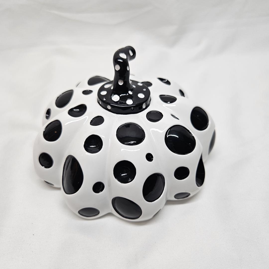 う*ん様 Yayoi Kusama Naoshima PumpkinWhite&