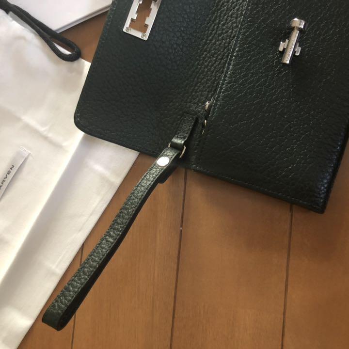 66%以上値引き！新品☆CARVEN長財布(取り外し可ストラップ付き)