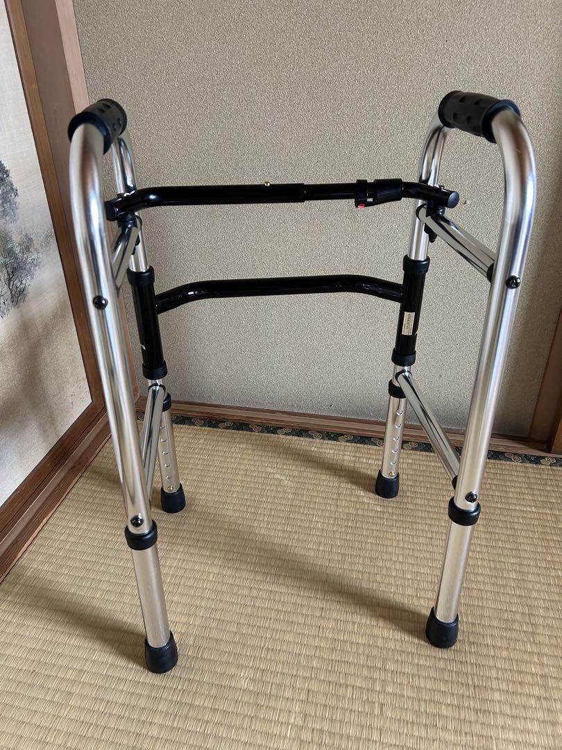 アルミ製折りたたみ歩行器