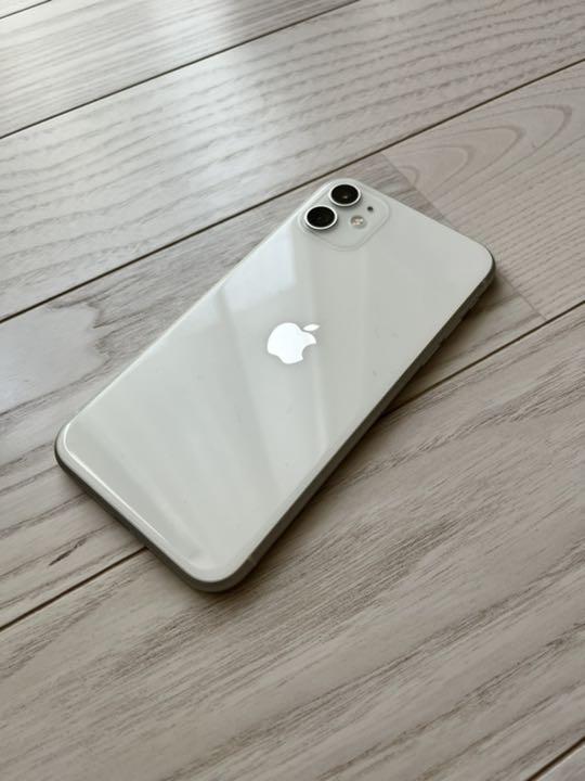 iPhone 11 ホワイト 128 GB SIMフリー