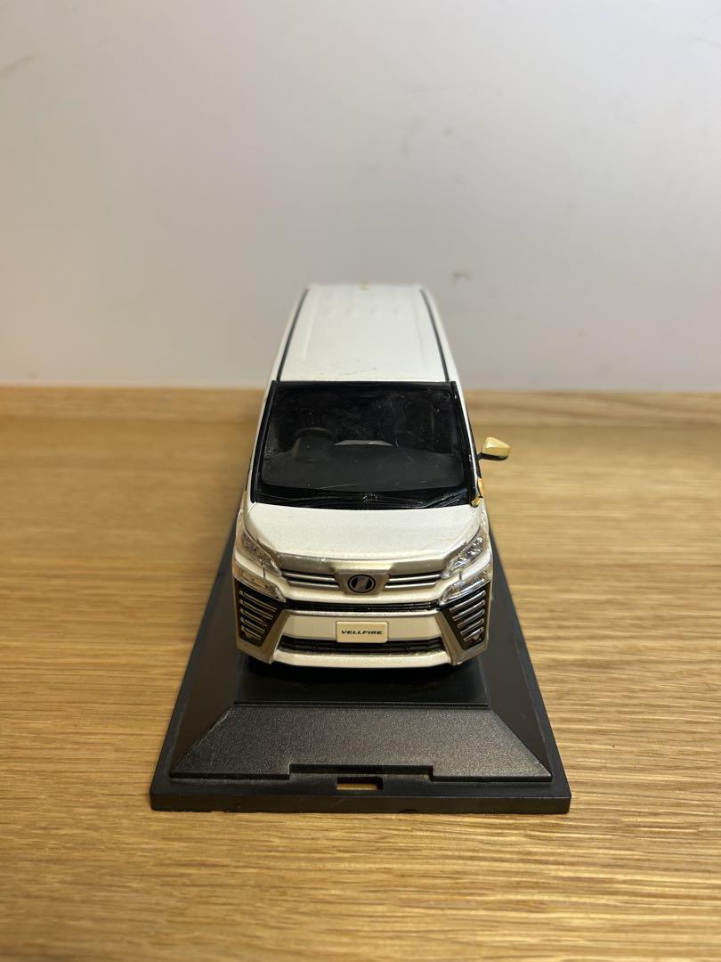 VELLFIRE ミニカー ホワイト