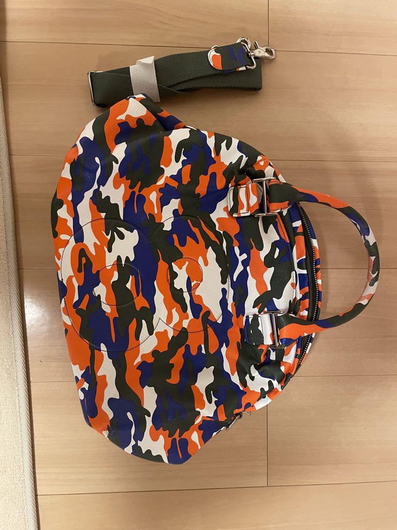 美品　muta レザー　迷彩　エンボスバッグ