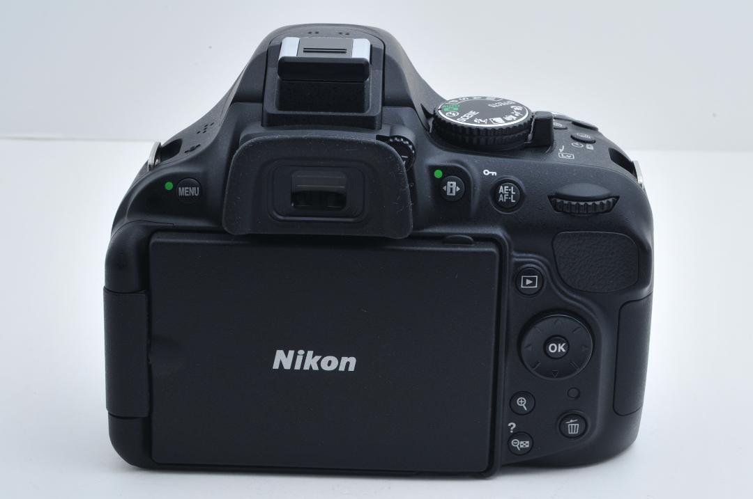 ■新品級■ ニコン Nikon D5200 ボディ ≪S数約1700回≫