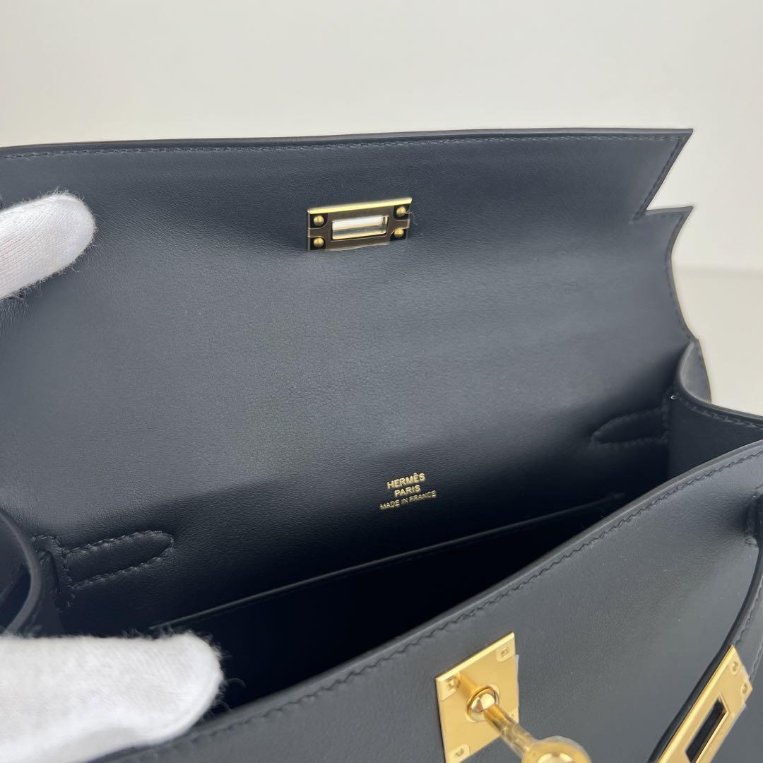 新品未使用　HERMES エルメス　ポシェットケリー　ブラック　YG金具　W刻