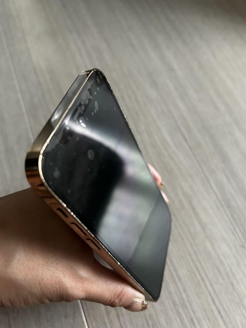 ジャンク iPhone12Pro 256GB ゴールド SIMフリー - メルカリ