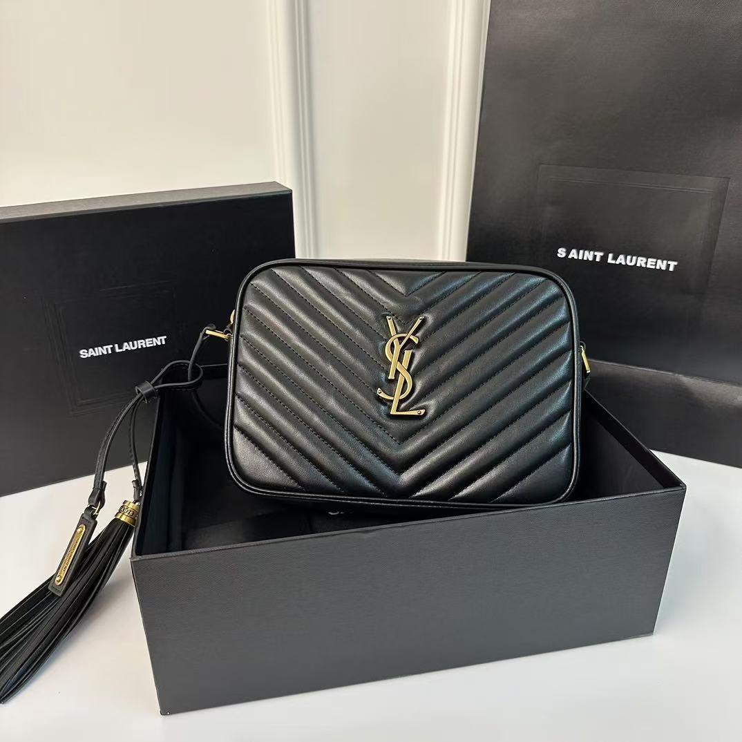 SAINT LAURENT　ショルダーバッグ