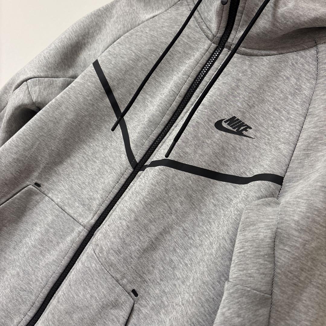 NIKEテックフリース　　　M