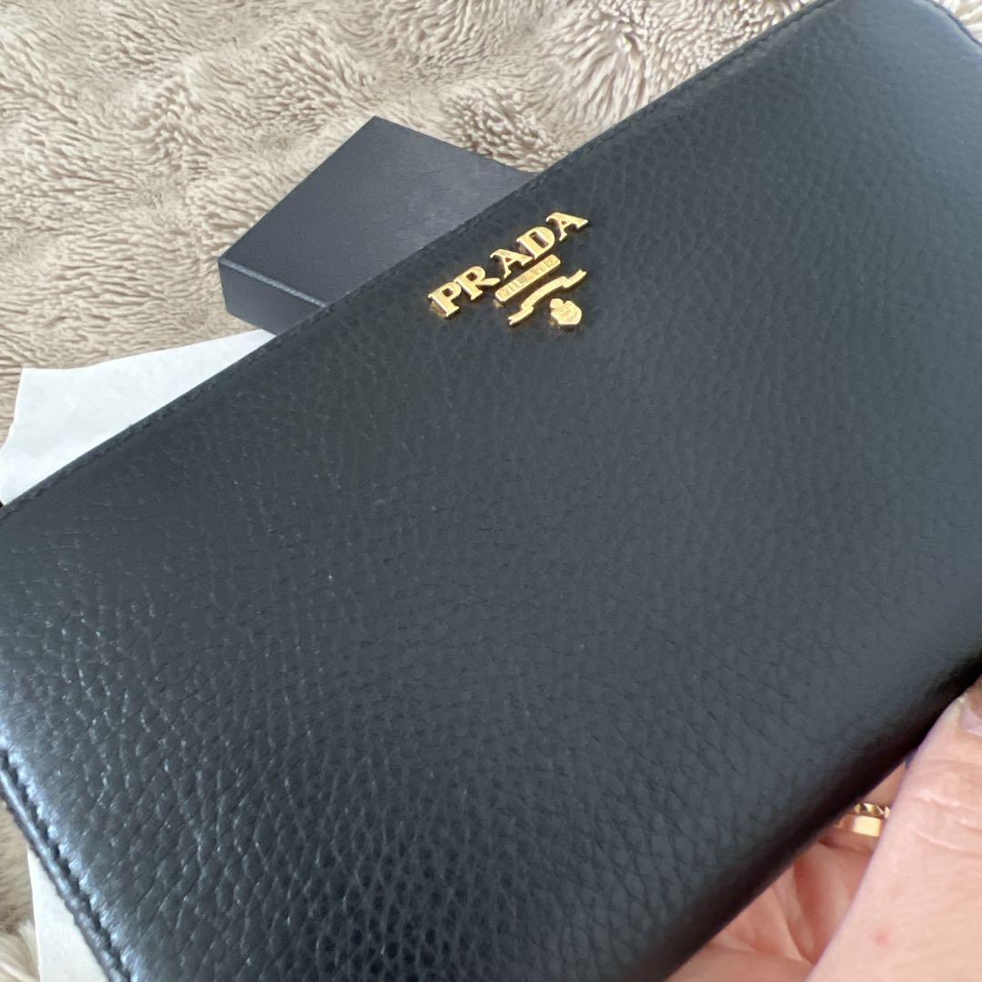 極美】PRADA VITELLO GRAIN ラウンドジップ 長財布 - メルカリ