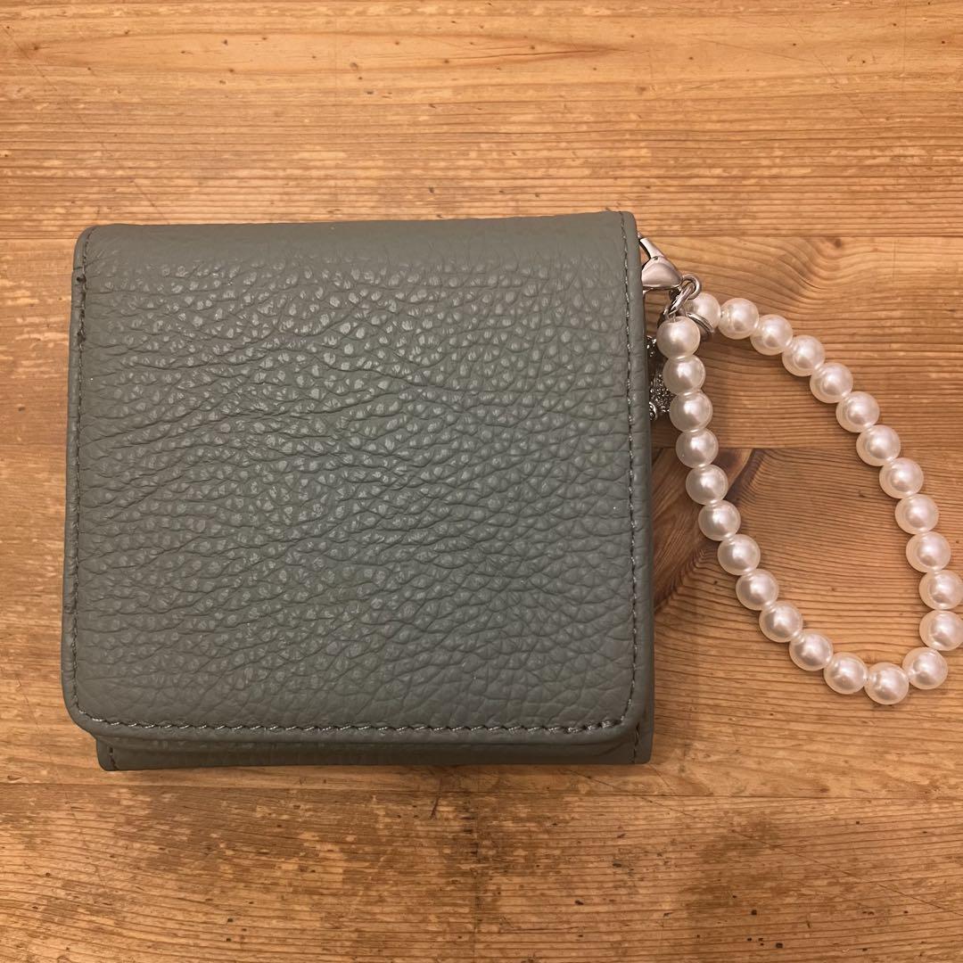 新品 mal. レレレさん くすみグリーン 即完売品 二つ折り財布