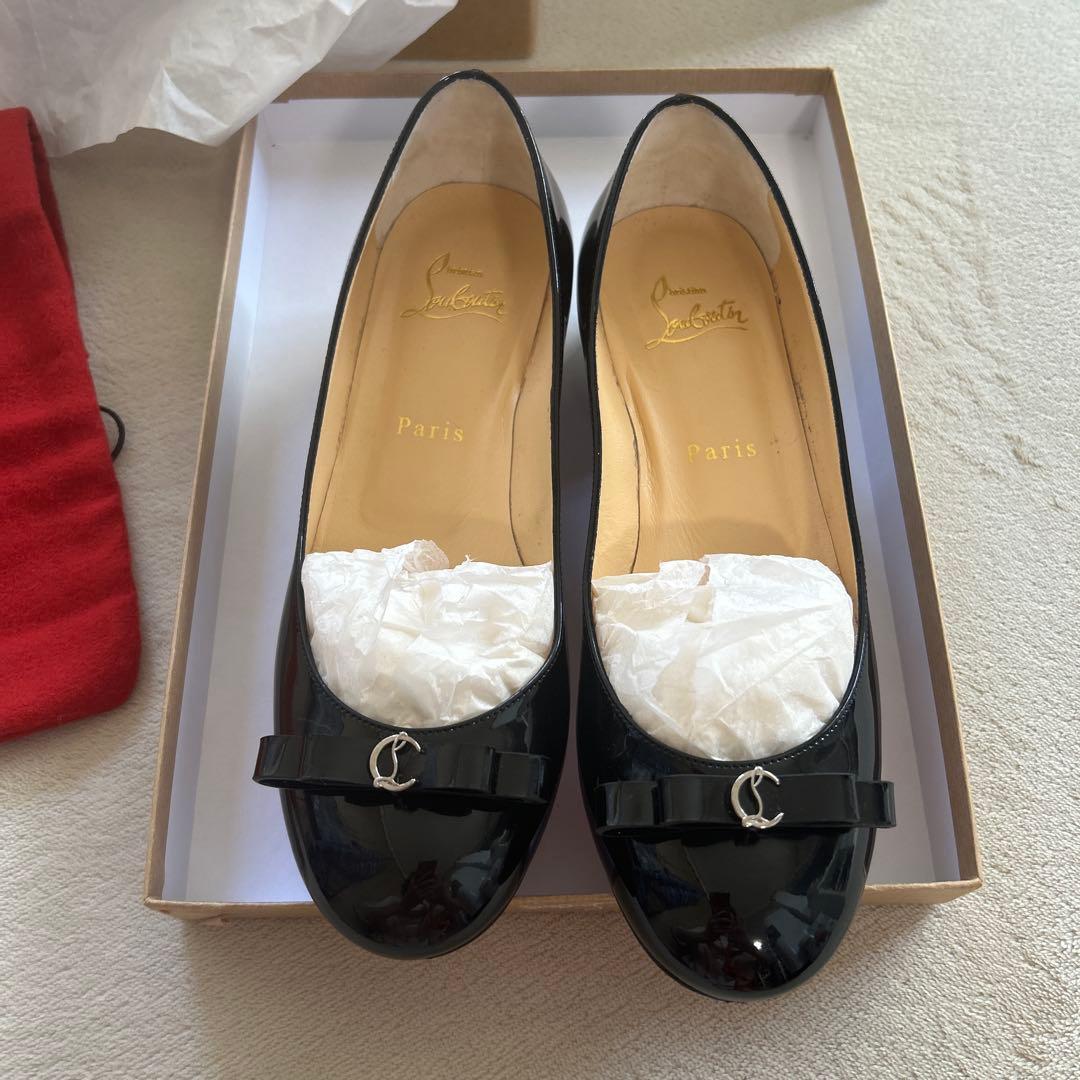 Christian Louboutin 黒 フラットシューズ Christian Louboutin 黒 フラットシューズ