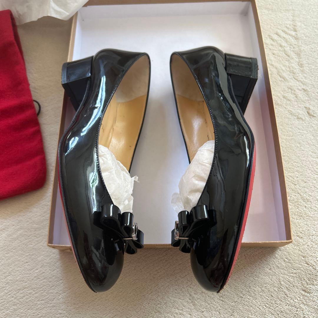 Christian Louboutin 黒 フラットシューズ Christian Louboutin 黒 フラットシューズ