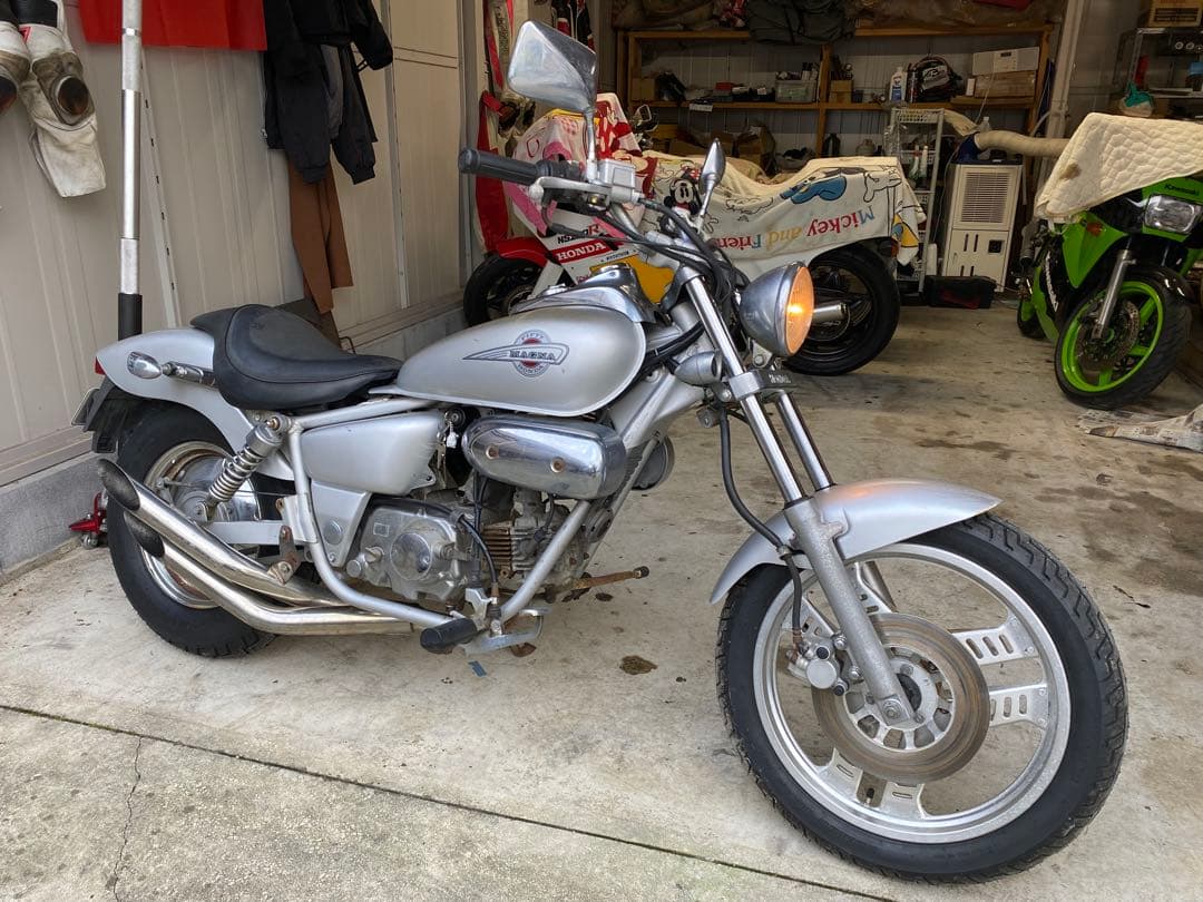 ホンダ マグナ50