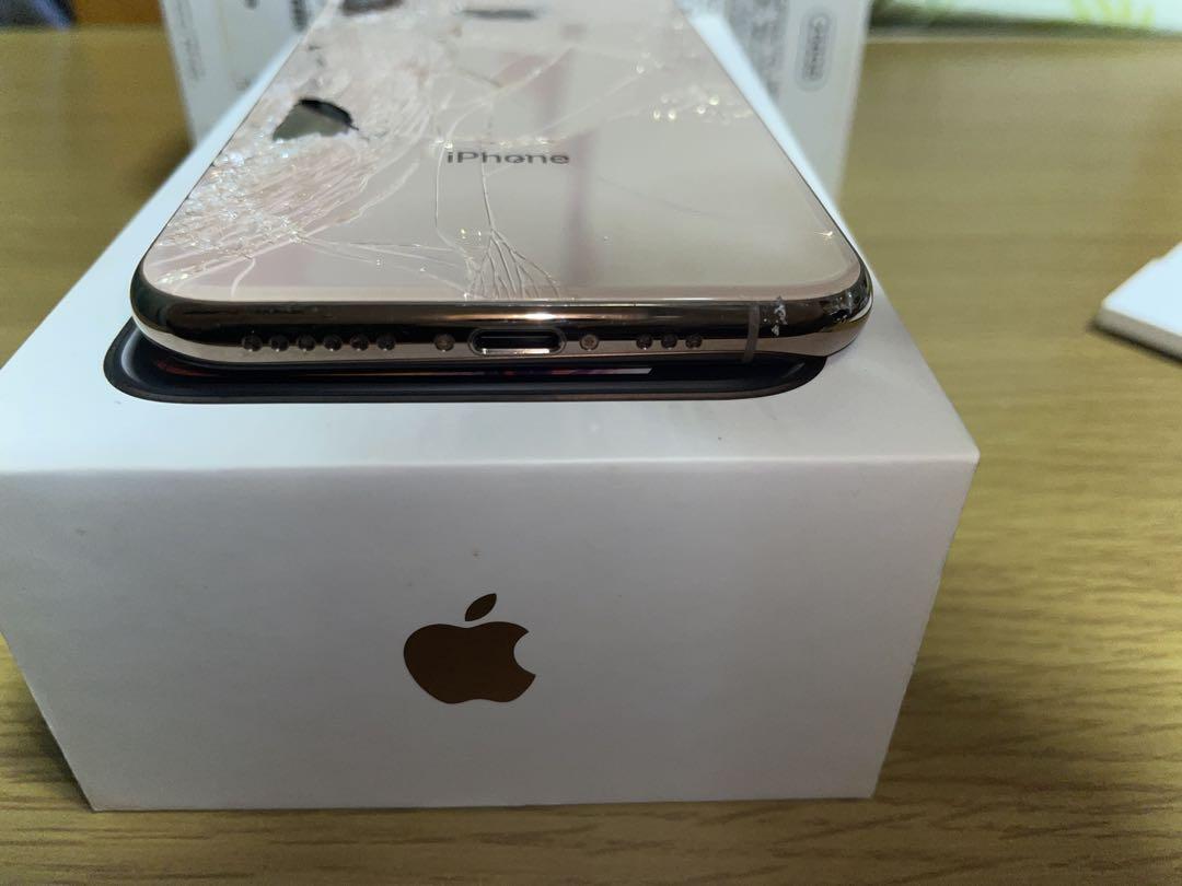 iPhoneXS ゴールド 256GB 背面割れ