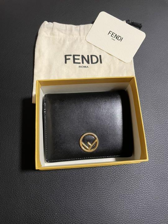 ※『最終値下げ』9月10日までの出品 FENDI 折り財布