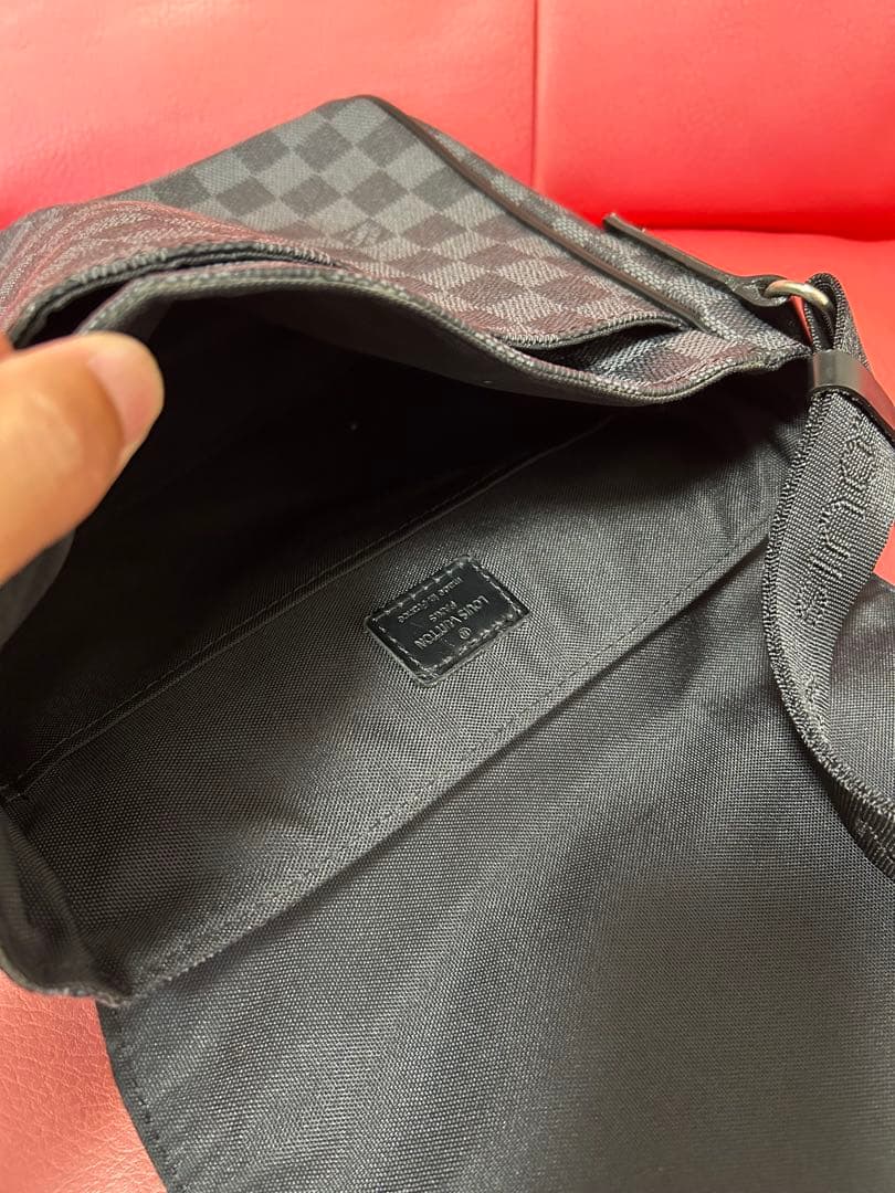 美品✨メンズショルダーバッグ