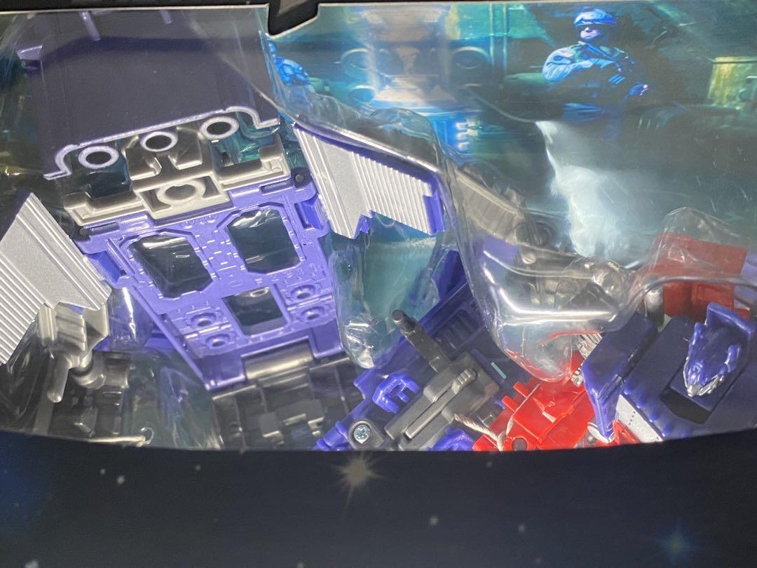 オプティマスプライム ＆ アーマードウェポンプラットホーム トランスフォーマー