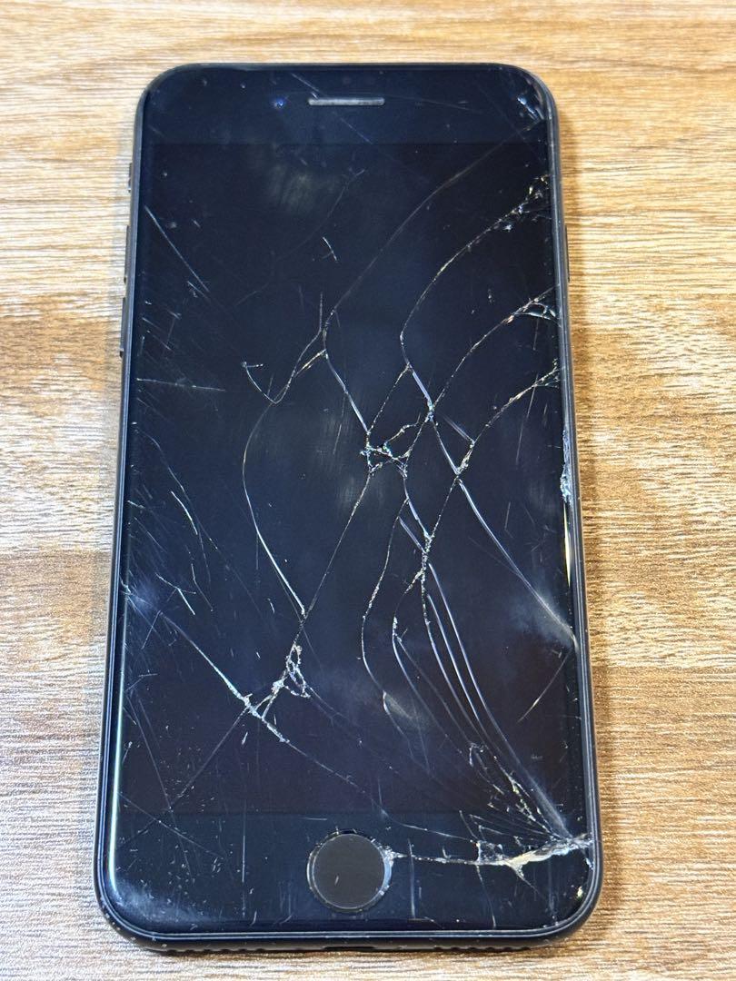 【ジャンク】iPhoneSE第2世代　128GB ブラック