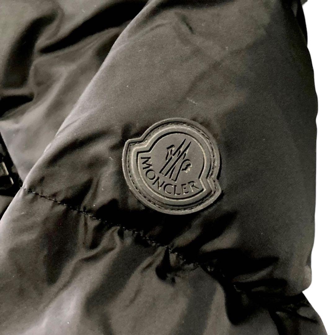 MONCLER モンクレール